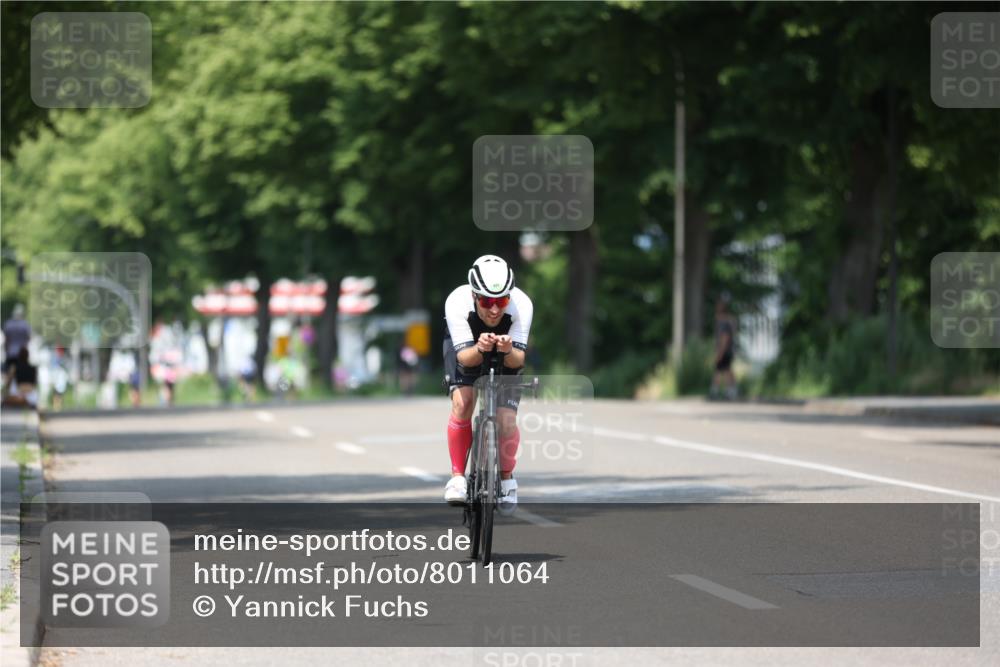 15.06.2025 - 7 Türme Triathlon Yannick Fuchs http://msf.ph/oto/8011064 15.06.2025 12:45:00 Radfahren  meine-sportfotos.de