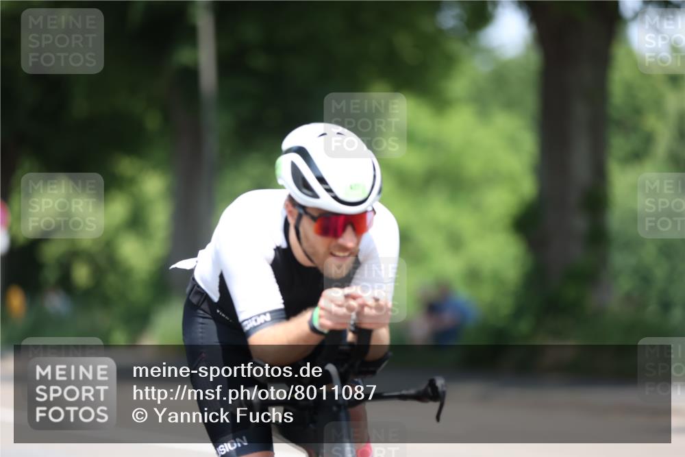 15.06.2025 - 7 Türme Triathlon Yannick Fuchs http://msf.ph/oto/8011087 15.06.2025 12:45:02 Radfahren  meine-sportfotos.de