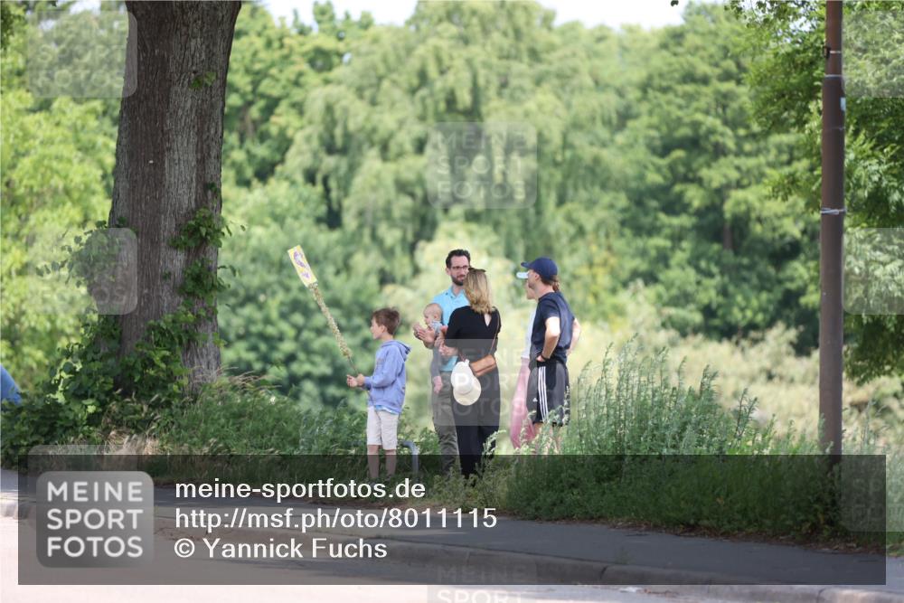 15.06.2025 - 7 Türme Triathlon Yannick Fuchs http://msf.ph/oto/8011115 15.06.2025 12:45:14 Radfahren  meine-sportfotos.de