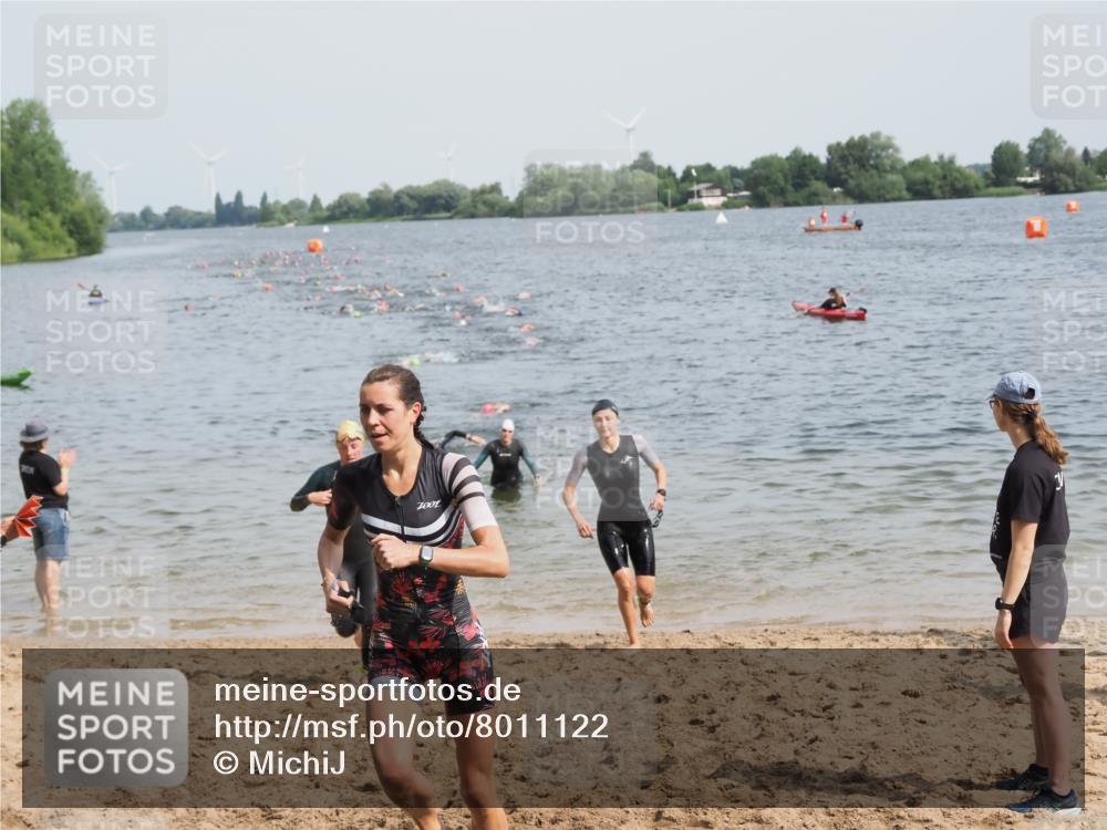 21.06.2025 - 27. Vierlanden-Triathlon MichiJ http://msf.ph/oto/8011122 15.06.2026 10:13:49 Schwimmen 490, 513, 540, 622 meine-sportfotos.de