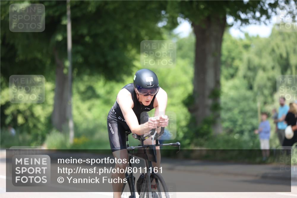 15.06.2025 - 7 Türme Triathlon Yannick Fuchs http://msf.ph/oto/8011161 15.06.2025 12:45:27 Radfahren 245, 363, 395, 439, 442, 588 meine-sportfotos.de