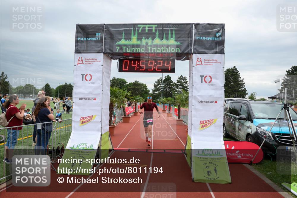 15.06.2025 - 7 Türme Triathlon Michael Strokosch http://msf.ph/oto/8011194 15.06.2025 14:59:24 Ziel 334 meine-sportfotos.de