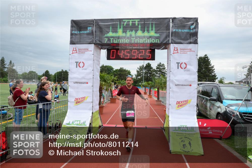 15.06.2025 - 7 Türme Triathlon Michael Strokosch http://msf.ph/oto/8011214 15.06.2025 14:59:25 Ziel 334 meine-sportfotos.de