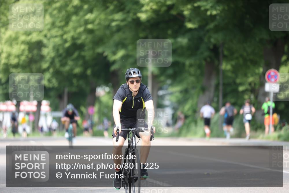 15.06.2025 - 7 Türme Triathlon Yannick Fuchs http://msf.ph/oto/8011225 15.06.2025 13:26:02 Radfahren 294, 887, 939, 955 meine-sportfotos.de
