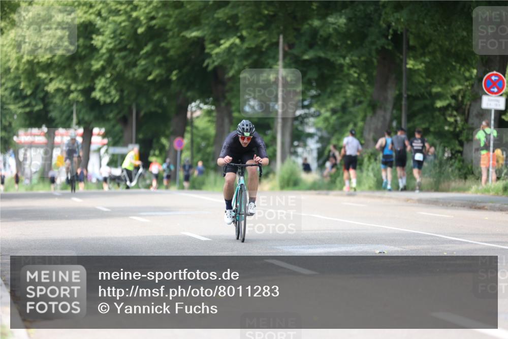 15.06.2025 - 7 Türme Triathlon Yannick Fuchs http://msf.ph/oto/8011283 15.06.2025 13:26:04 Radfahren 294, 887, 955 meine-sportfotos.de
