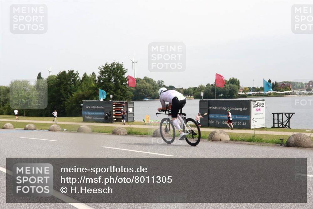15.06.2025 - 27. Vierlanden-Triathlon H.Heesch http://msf.ph/oto/8011305 15.06.2025 11:02:47 Radfahren 510, 522, 529, 735 meine-sportfotos.de