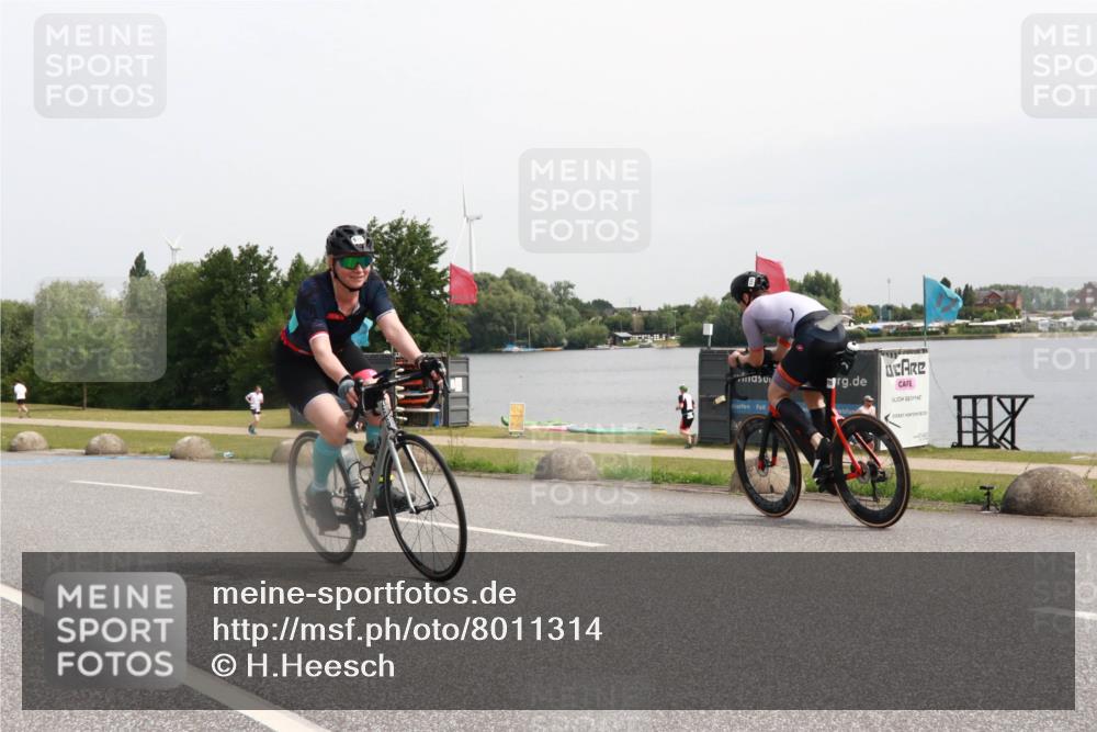 15.06.2025 - 27. Vierlanden-Triathlon H.Heesch http://msf.ph/oto/8011314 15.06.2025 11:02:49 Radfahren 510, 519, 522, 529, 532, 594, 628, 634, 639, 725, 735 meine-sportfotos.de