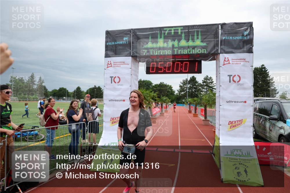 15.06.2025 - 7 Türme Triathlon Michael Strokosch http://msf.ph/oto/8011316 15.06.2025 15:00:01 Ziel 587 meine-sportfotos.de
