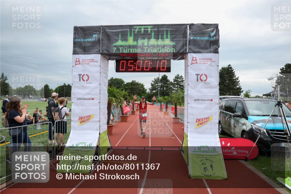 15.06.2025 - 7 Türme Triathlon Michael Strokosch http://msf.ph/oto/8011367 15.06.2025 15:00:09 Ziel 600 meine-sportfotos.de