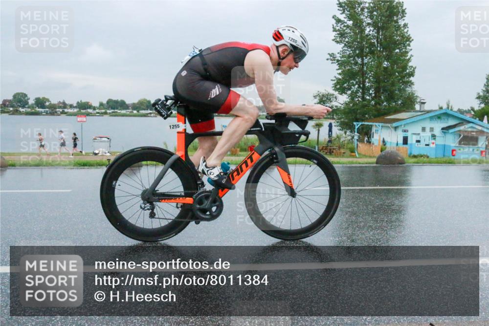 21.06.2025 - 27. Vierlanden-Triathlon H.Heesch http://msf.ph/oto/8011384 15.06.2025 13:58:32 Radfahren 1255 meine-sportfotos.de