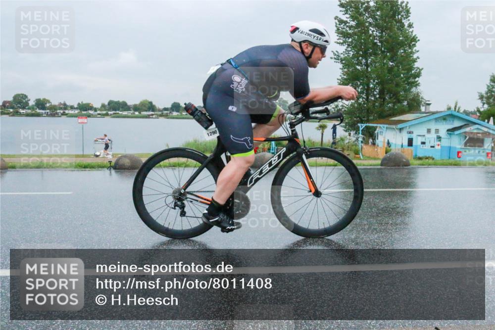 21.06.2025 - 27. Vierlanden-Triathlon H.Heesch http://msf.ph/oto/8011408 15.06.2025 13:59:05 Radfahren 1290 meine-sportfotos.de