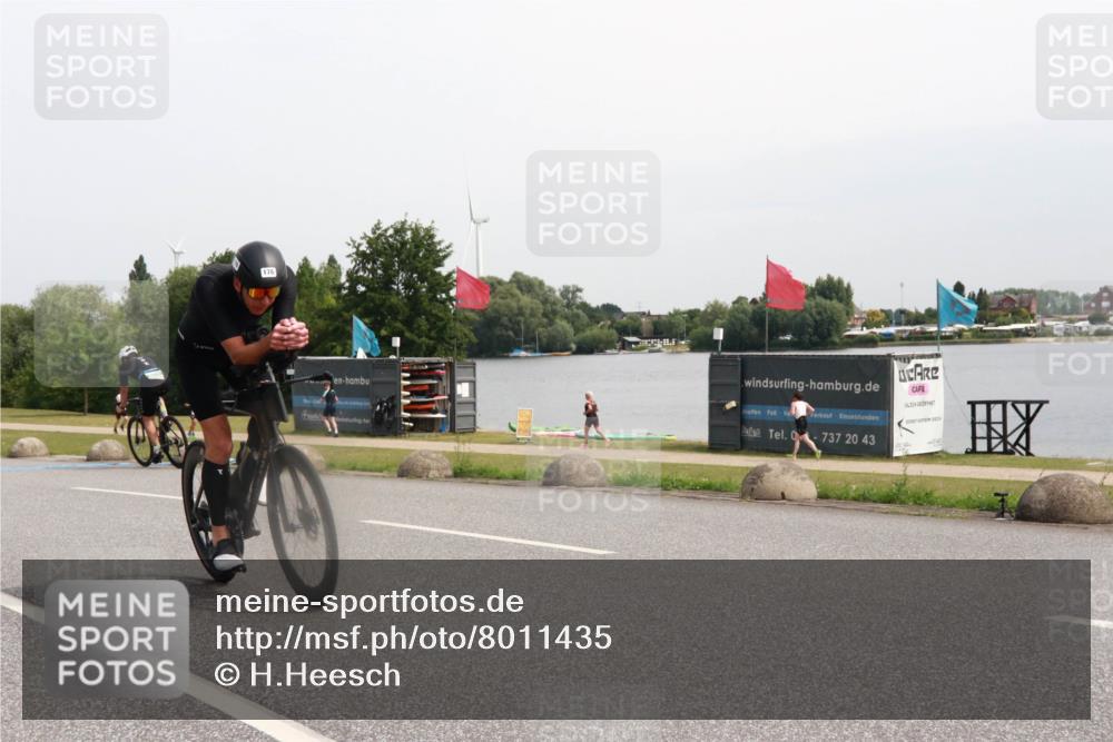 15.06.2025 - 27. Vierlanden-Triathlon H.Heesch http://msf.ph/oto/8011435 15.06.2025 11:03:12 Radfahren 138, 176, 604, 677, 761, 764 meine-sportfotos.de