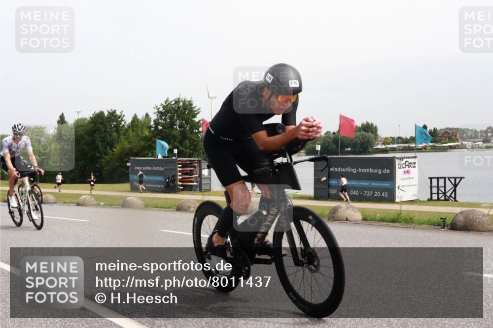 15.06.2025 - 27. Vierlanden-Triathlon H.Heesch http://msf.ph/oto/8011437 15.06.2025 11:03:12 Radfahren 138, 176, 604, 677, 761, 764 meine-sportfotos.de