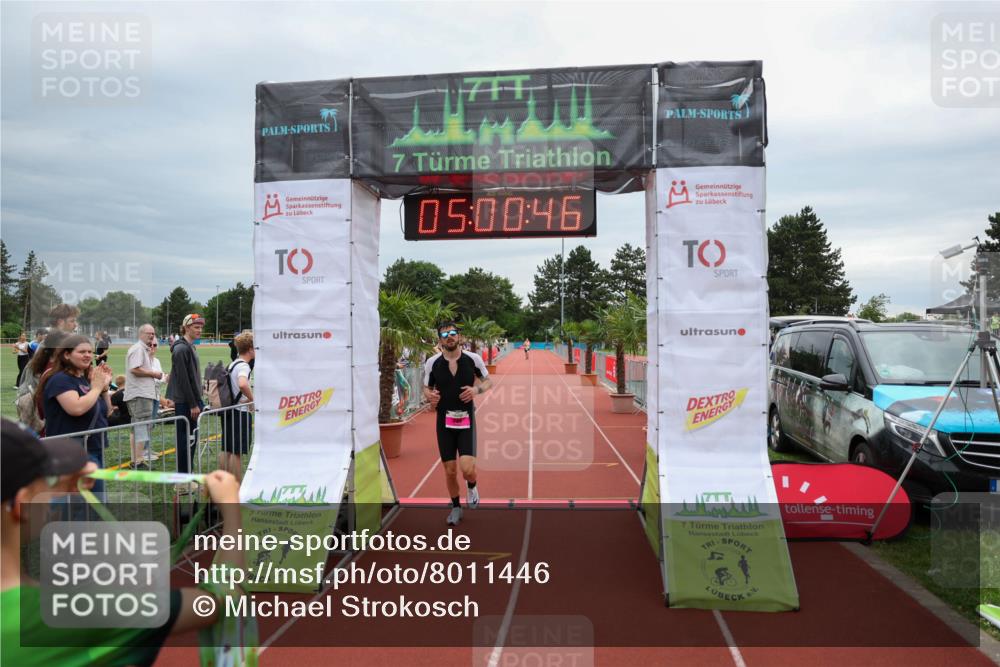 15.06.2025 - 7 Türme Triathlon Michael Strokosch http://msf.ph/oto/8011446 15.06.2025 15:00:45 Ziel 245 meine-sportfotos.de