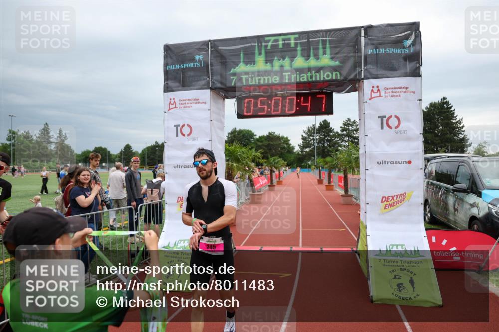 15.06.2025 - 7 Türme Triathlon Michael Strokosch http://msf.ph/oto/8011483 15.06.2025 15:00:47 Ziel 245 meine-sportfotos.de