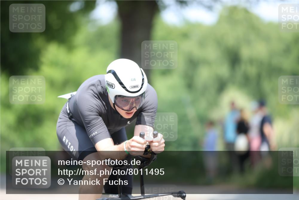 15.06.2025 - 7 Türme Triathlon Yannick Fuchs http://msf.ph/oto/8011495 15.06.2025 12:45:45 Radfahren 236, 242, 318, 370, 414 meine-sportfotos.de