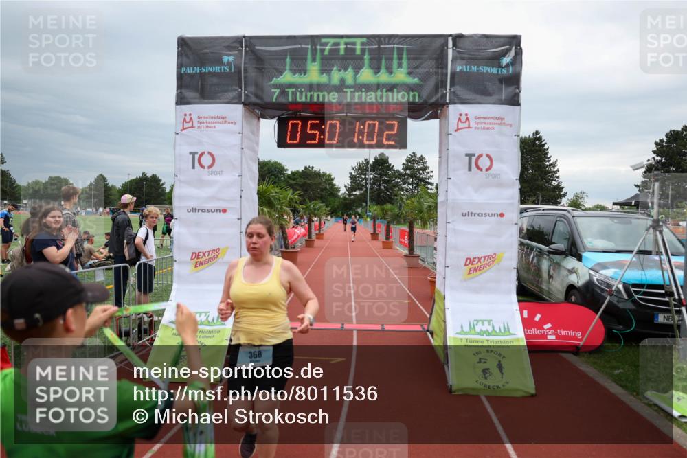 15.06.2025 - 7 Türme Triathlon Michael Strokosch http://msf.ph/oto/8011536 15.06.2025 15:01:02 Ziel 368 meine-sportfotos.de
