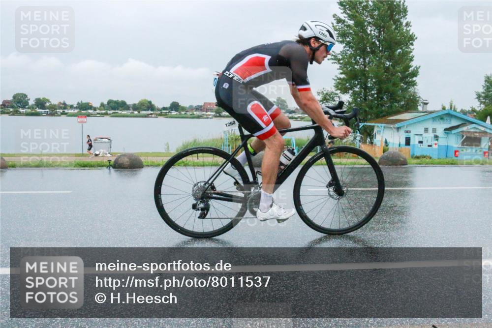 21.06.2025 - 27. Vierlanden-Triathlon H.Heesch http://msf.ph/oto/8011537 15.06.2025 14:01:01 Radfahren 1256, 1260 meine-sportfotos.de