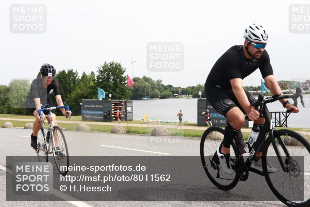 15.06.2025 - 27. Vierlanden-Triathlon H.Heesch http://msf.ph/oto/8011562 15.06.2025 11:03:51 Radfahren 51, 536 meine-sportfotos.de