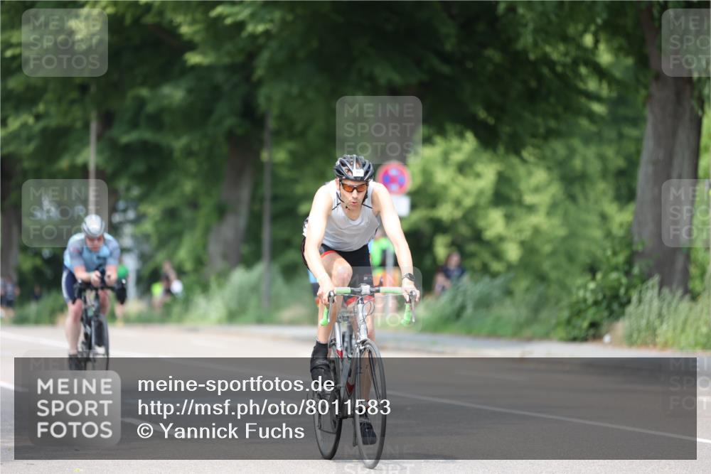 15.06.2025 - 7 Türme Triathlon Yannick Fuchs http://msf.ph/oto/8011583 15.06.2025 13:26:19 Radfahren 608, 673 meine-sportfotos.de
