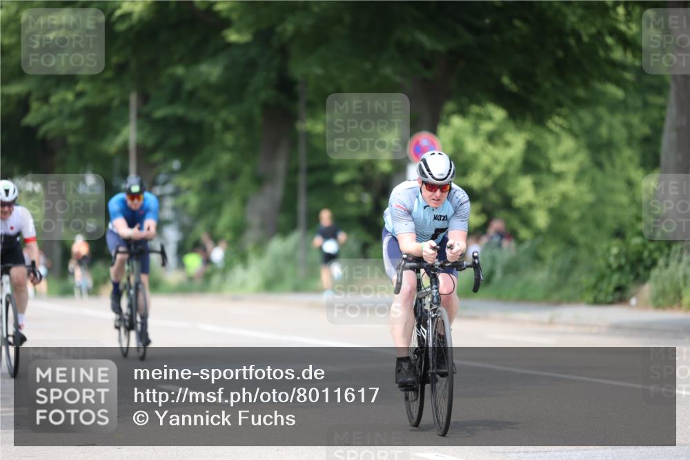 15.06.2025 - 7 Türme Triathlon Yannick Fuchs http://msf.ph/oto/8011617 15.06.2025 13:26:20 Radfahren 608, 673 meine-sportfotos.de