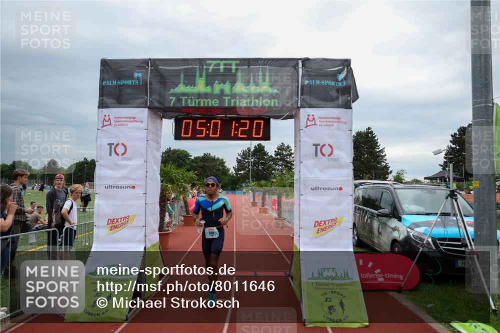 15.06.2025 - 7 Türme Triathlon Michael Strokosch http://msf.ph/oto/8011646 15.06.2025 15:01:20 Ziel 295, 509 meine-sportfotos.de
