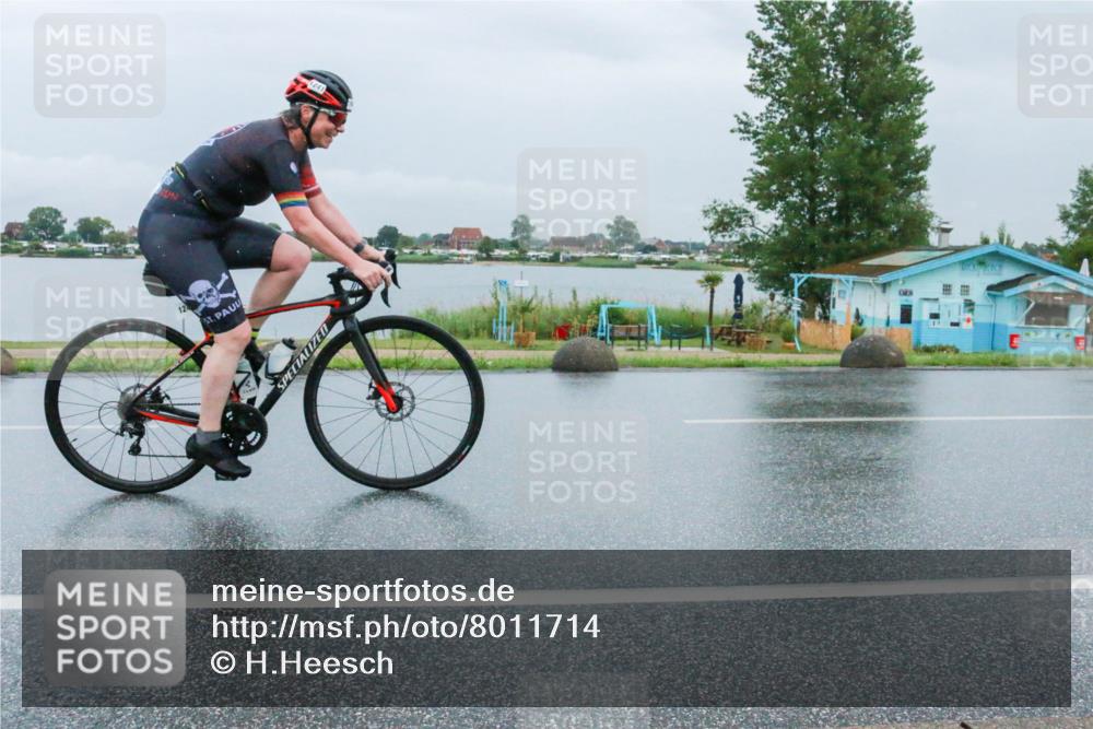 21.06.2025 - 27. Vierlanden-Triathlon H.Heesch http://msf.ph/oto/8011714 15.06.2025 14:06:13 Radfahren 1241 meine-sportfotos.de