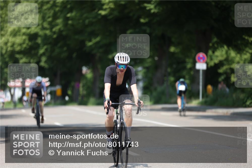 15.06.2025 - 7 Türme Triathlon Yannick Fuchs http://msf.ph/oto/8011743 15.06.2025 12:46:11 Radfahren 489, 501 meine-sportfotos.de