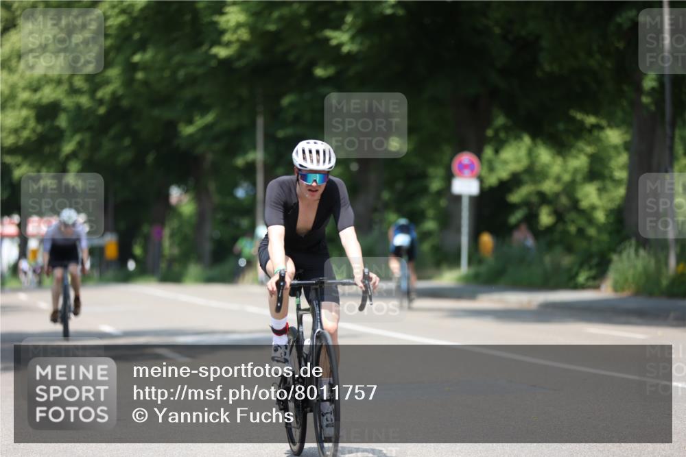 15.06.2025 - 7 Türme Triathlon Yannick Fuchs http://msf.ph/oto/8011757 15.06.2025 12:46:12 Radfahren 489, 501 meine-sportfotos.de
