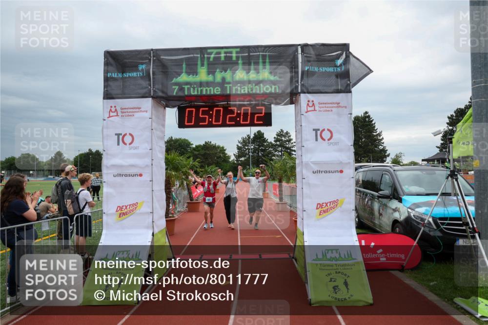 15.06.2025 - 7 Türme Triathlon Michael Strokosch http://msf.ph/oto/8011777 15.06.2025 15:02:02 Ziel 532 meine-sportfotos.de