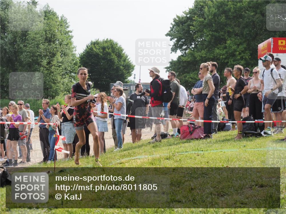 15.06.2025 - 27. Vierlanden-Triathlon KatJ http://msf.ph/oto/8011805 15.06.2025 10:13:50 Schwimmen 490, 513, 540, 545, 585, 622 meine-sportfotos.de