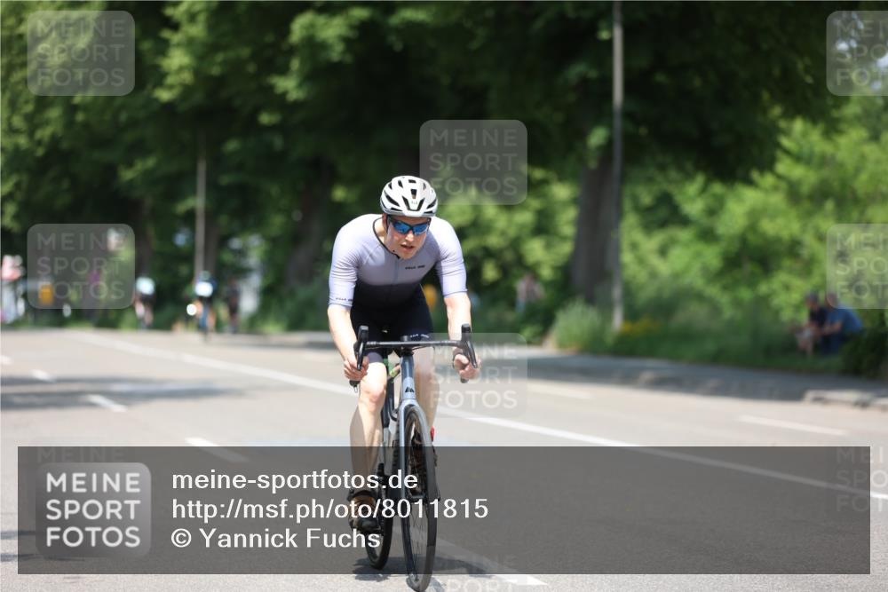 15.06.2025 - 7 Türme Triathlon Yannick Fuchs http://msf.ph/oto/8011815 15.06.2025 12:46:14 Radfahren 489, 501 meine-sportfotos.de