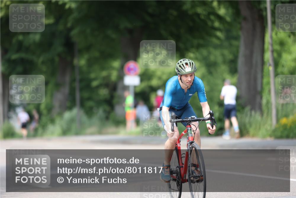15.06.2025 - 7 Türme Triathlon Yannick Fuchs http://msf.ph/oto/8011817 15.06.2025 13:26:38 Radfahren 400, 667, 719 meine-sportfotos.de