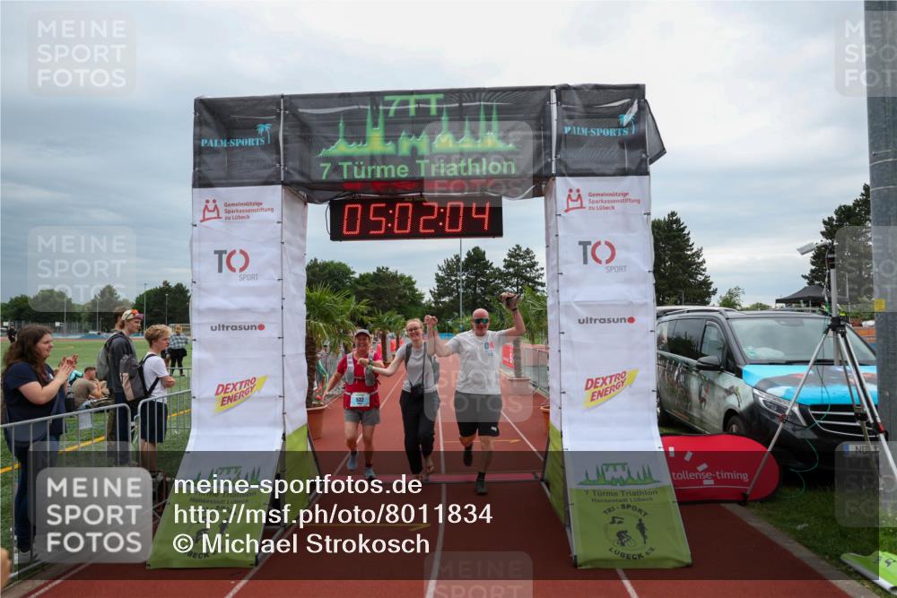 15.06.2025 - 7 Türme Triathlon Michael Strokosch http://msf.ph/oto/8011834 15.06.2025 15:02:03 Ziel 532 meine-sportfotos.de