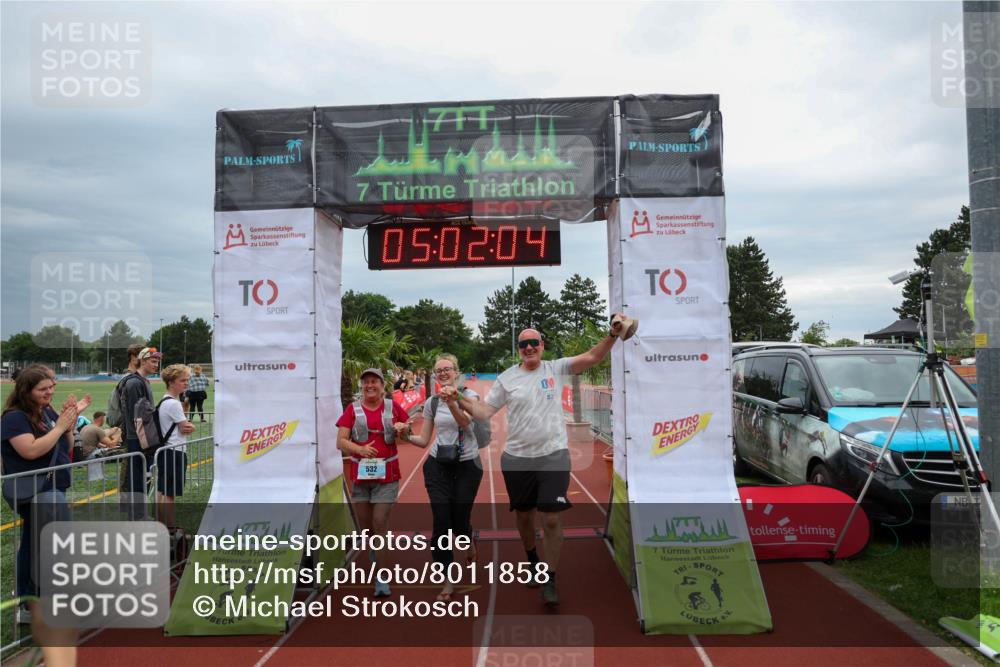 15.06.2025 - 7 Türme Triathlon Michael Strokosch http://msf.ph/oto/8011858 15.06.2025 15:02:04 Ziel 532 meine-sportfotos.de
