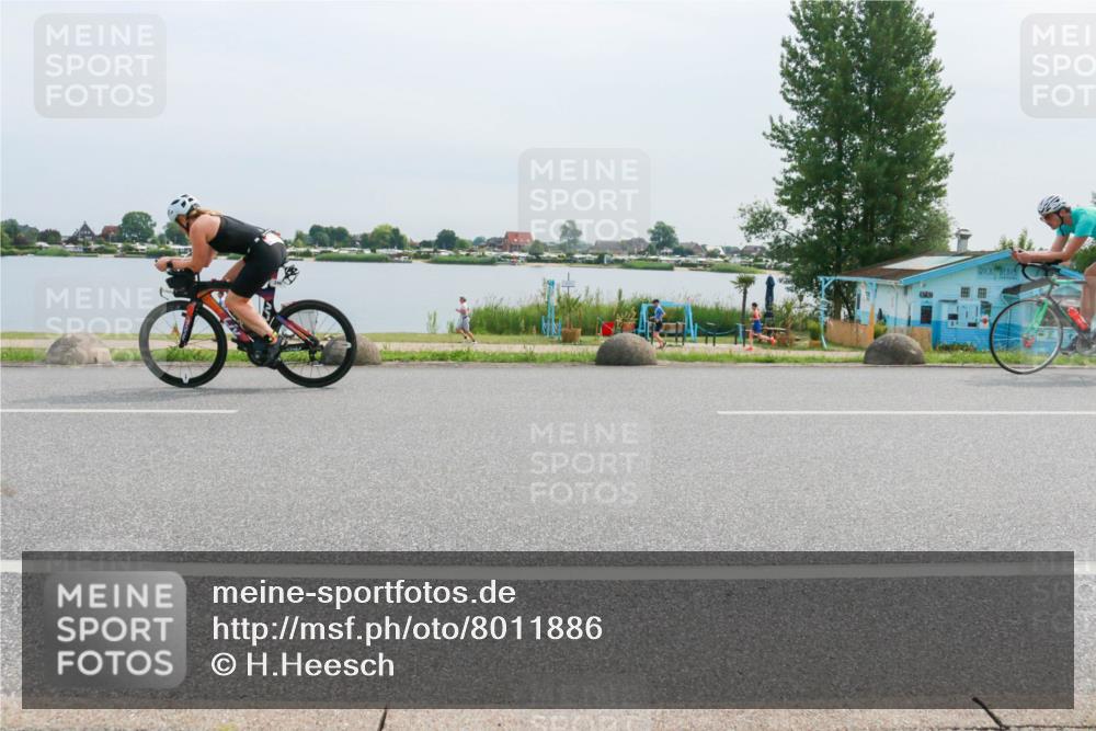 15.06.2025 - 27. Vierlanden-Triathlon H.Heesch http://msf.ph/oto/8011886 15.06.2025 11:05:10 Radfahren 231, 246, 588, 692, 733 meine-sportfotos.de