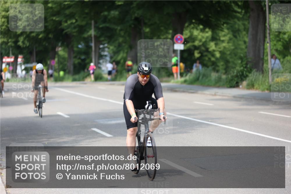 15.06.2025 - 7 Türme Triathlon Yannick Fuchs http://msf.ph/oto/8012069 15.06.2025 13:26:53 Radfahren 672, 760, 998, 1071 meine-sportfotos.de