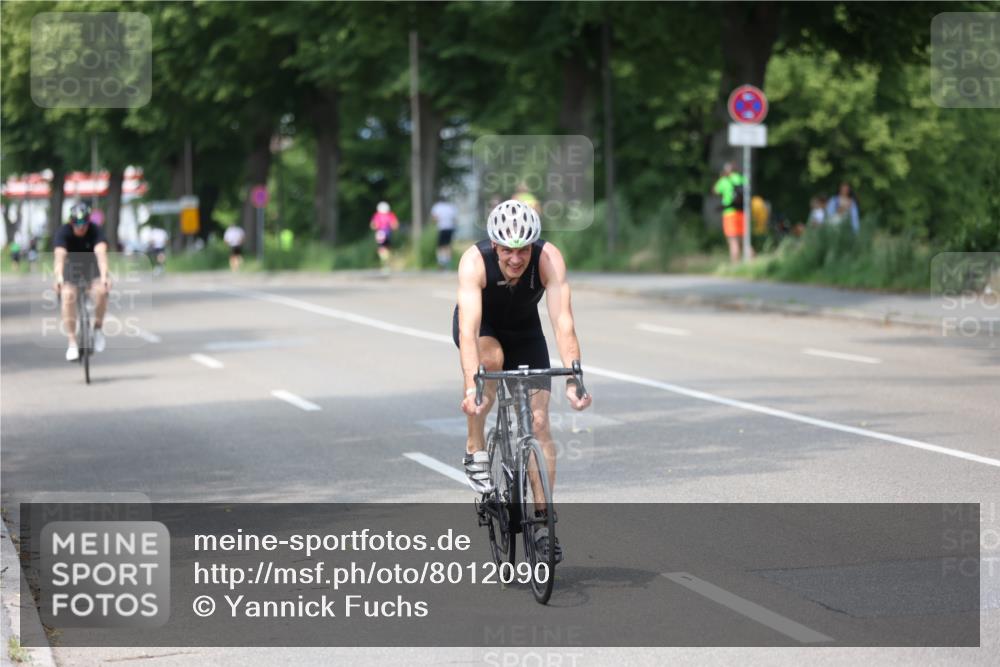 15.06.2025 - 7 Türme Triathlon Yannick Fuchs http://msf.ph/oto/8012090 15.06.2025 13:26:55 Radfahren 672, 760, 998 meine-sportfotos.de