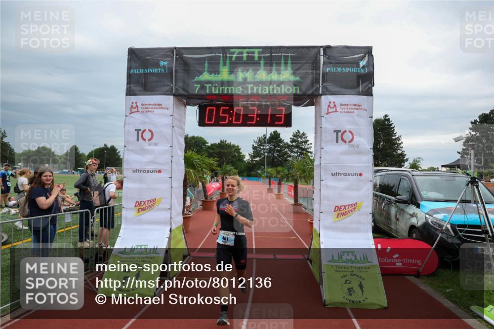 15.06.2025 - 7 Türme Triathlon Michael Strokosch http://msf.ph/oto/8012136 15.06.2025 15:03:12 Ziel 401 meine-sportfotos.de