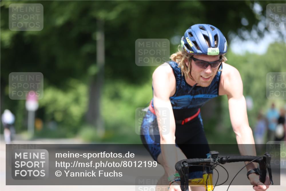 15.06.2025 - 7 Türme Triathlon Yannick Fuchs http://msf.ph/oto/8012199 15.06.2025 12:46:30 Radfahren 317, 504, 566, 605, 609 meine-sportfotos.de