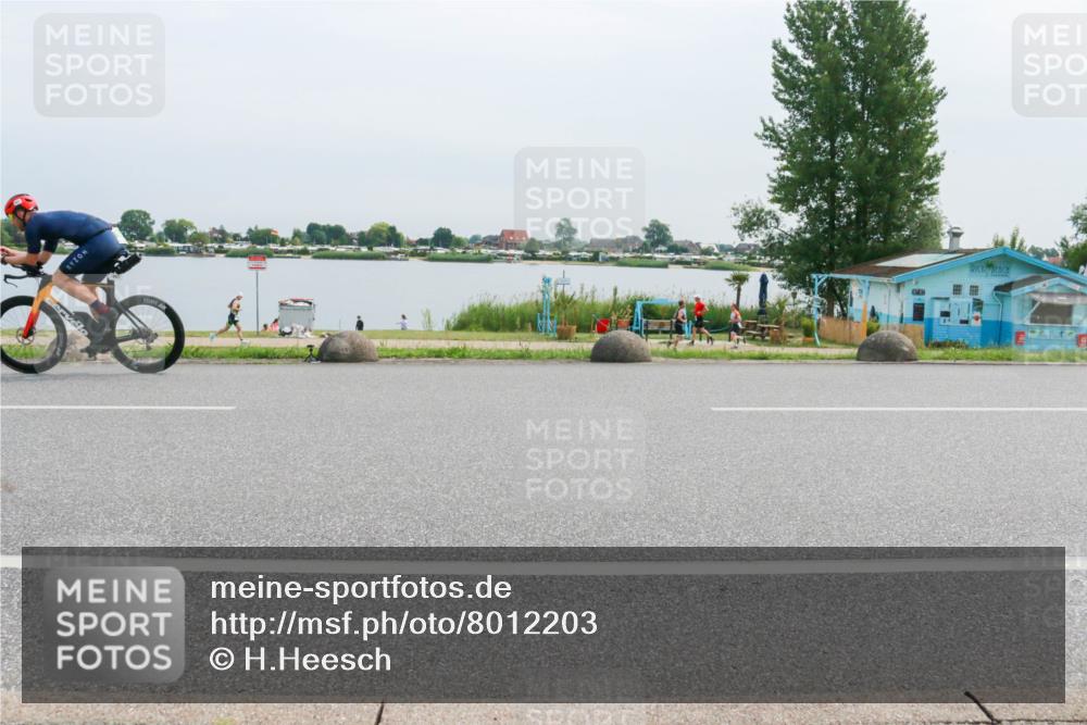15.06.2025 - 27. Vierlanden-Triathlon H.Heesch http://msf.ph/oto/8012203 15.06.2025 11:06:09 Radfahren 220, 223, 569, 697, 732 meine-sportfotos.de