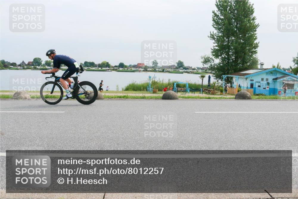 15.06.2025 - 27. Vierlanden-Triathlon H.Heesch http://msf.ph/oto/8012257 15.06.2025 11:06:14 Radfahren 206, 223, 697, 705, 760 meine-sportfotos.de