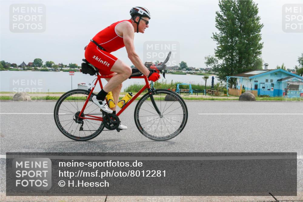 15.06.2025 - 27. Vierlanden-Triathlon H.Heesch http://msf.ph/oto/8012281 15.06.2025 11:06:20 Radfahren 16, 485, 705 meine-sportfotos.de