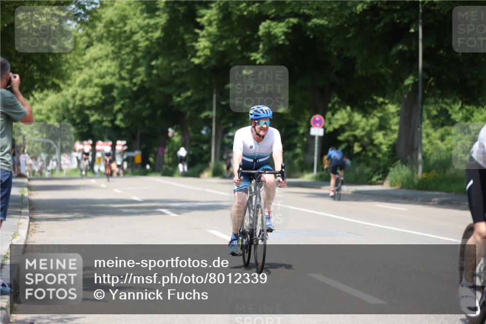 15.06.2025 - 7 Türme Triathlon Yannick Fuchs http://msf.ph/oto/8012339 15.06.2025 12:46:34 Radfahren 240, 317, 504, 605, 609 meine-sportfotos.de