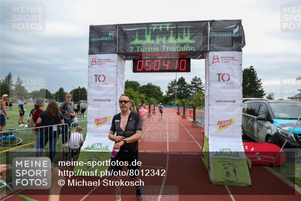 15.06.2025 - 7 Türme Triathlon Michael Strokosch http://msf.ph/oto/8012342 15.06.2025 15:04:10 Ziel 256, 299 meine-sportfotos.de