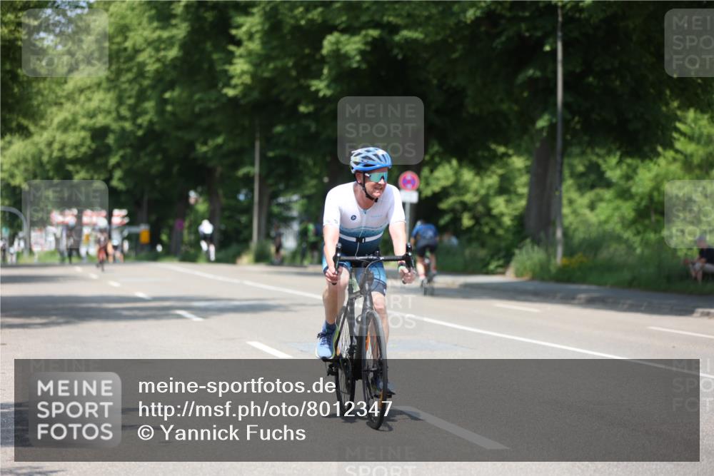 15.06.2025 - 7 Türme Triathlon Yannick Fuchs http://msf.ph/oto/8012347 15.06.2025 12:46:34 Radfahren 240, 317, 504, 605, 609 meine-sportfotos.de