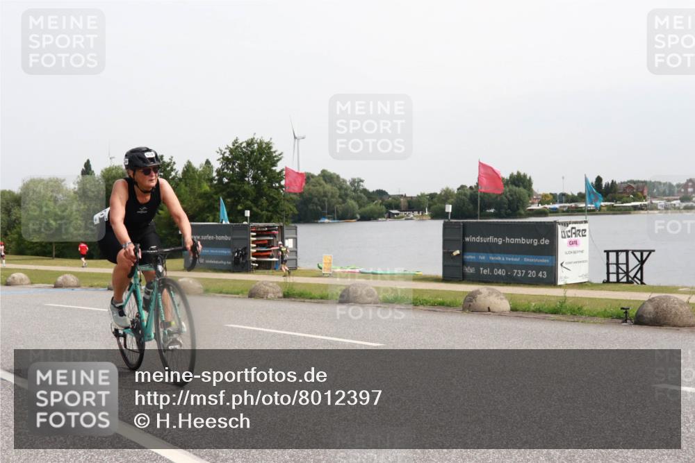 15.06.2025 - 27. Vierlanden-Triathlon H.Heesch http://msf.ph/oto/8012397 15.06.2025 11:07:52 Radfahren 492, 515, 550, 647, 710, 741 meine-sportfotos.de