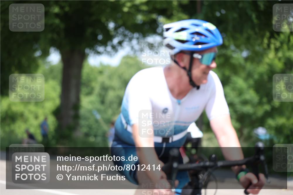 15.06.2025 - 7 Türme Triathlon Yannick Fuchs http://msf.ph/oto/8012414 15.06.2025 12:46:35 Radfahren 240, 317, 605, 609 meine-sportfotos.de