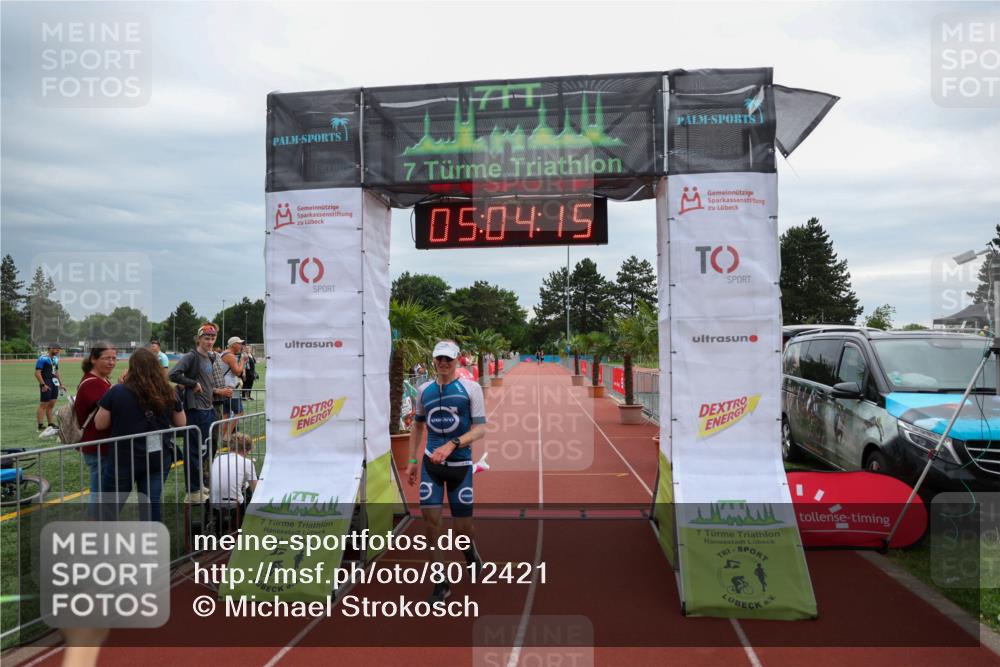 15.06.2025 - 7 Türme Triathlon Michael Strokosch http://msf.ph/oto/8012421 15.06.2025 15:04:15 Ziel 256, 299 meine-sportfotos.de