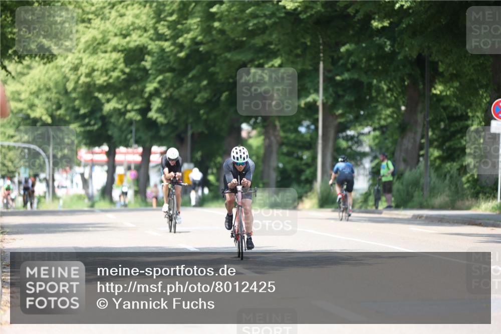 15.06.2025 - 7 Türme Triathlon Yannick Fuchs http://msf.ph/oto/8012425 15.06.2025 12:46:37 Radfahren 240, 609 meine-sportfotos.de